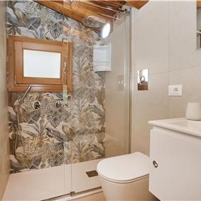 4 bedroom villa with pool, Castellammare del Golfo, sleeps 8-9